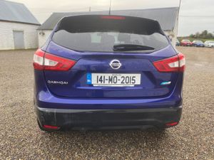 Nissan Qashqai / damage on door . - Image 2