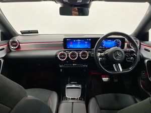 Mercedes-Benz CLA CLA 250 AMG Line Premium E AMG L - Image 4