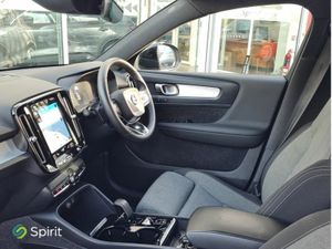 Volvo XC40 VOLVO XC40 Plus Dark - Image 3