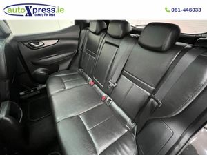 Nissan Qashqai 1.6 DCI Tekna Panoramic Sunroof - Image 4