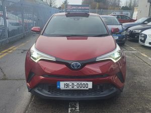 2019 Toyota CH-R S LED Auto - Image 3