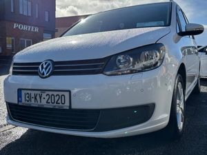 2013 Volkswagen Touran 1.6 TDI TRENDLINE 7 Seater - Image 3