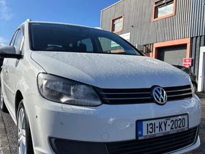 2013 Volkswagen Touran 1.6 TDI TRENDLINE 7 Seater - Image 4