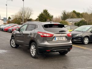Nissan Qashqai 2016 1.6 Diesel AUTOMATIC - Image 3