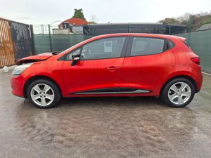 2016 Renault Clio 1.2 Petrol - Image 2