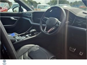 Volkswagen Touareg BLACK FRIDAY SPECIAL, SOLD AT C - Image 2