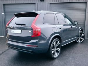 Volvo XC90 R-DESIGN T8 PHEV - Image 4