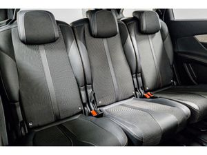 Peugeot 5008 Allure 1.5 Diesel Auto 130HP - 7 Seat - Image 4
