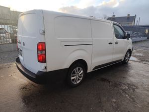 2020 Vauxhall Vivaro  1.5 td dynamic 100bhp - Image 4