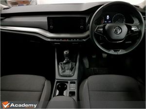Skoda Octavia AMB 2.0tdi 115HP 5DR - Image 2