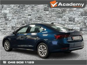Skoda Octavia AMB 2.0tdi 115HP 5DR - Image 3