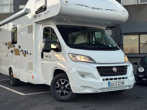 SWIFT EDGE 6 BERTH MOTORHOME - Image 2