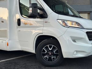 SWIFT EDGE 6 BERTH MOTORHOME - Image 4