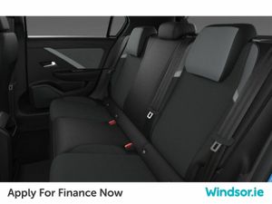 Opel Astra Elegance 1.2 110hp 6-speed Manual - Image 4