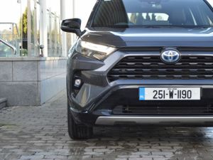 Toyota RAV4 2.5 Hybrid Sport 2WD - Image 3