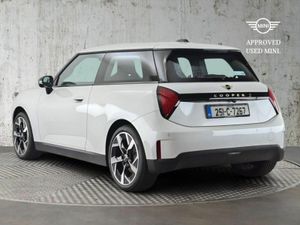 Mini Cooper Cooper SE - Image 2