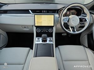 Jaguar F-Pace 2.0 PHEV R Dynamic SE Black Edition - Image 4