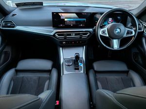 BMW i4 EDRIVE40 M SPORT - Image 2