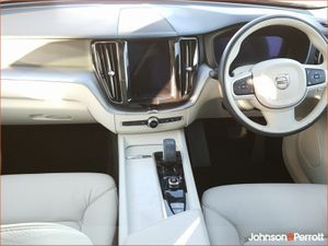 Volvo XC60 T6 350bhp PHEV Inscription Expression ( - Image 2