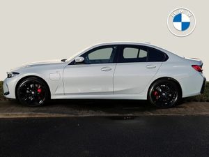 BMW 3-Series 330e M Sport - Image 3