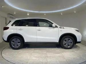 Suzuki Vitara 1.4 Boosterjet Mild Hybrid Motion 5 - Image 4