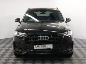 Audi Q7 Tfsie V6 Black Edition - Image 2