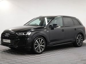 Audi Q7 Tfsie V6 Black Edition - Image 3