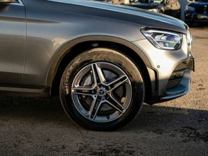 Mercedes-Benz GLC 300 AMG Line E 4matic 5DR AUT - Image 3