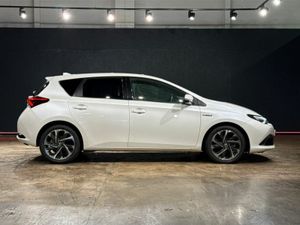 Toyota Auris G LIMITED 1.8L AUTOMATIC - CRUISE CON - Image 3