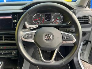 Volkswagen T-Cross 1ST EDITION 1.0 TSI // 18" R-LI - Image 4