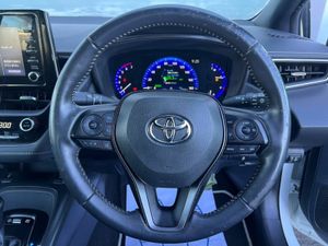 Toyota Corolla WXB 1.8 HYBRID // HALF LEATHER HEAT - Image 4