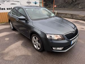 151 Skoda Octavia 1.6TDI ELEGANCE  Low Miles - Image 3