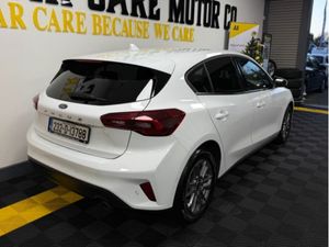 Ford Focus Titanium 1.0T 125 M6 4DR - Image 4