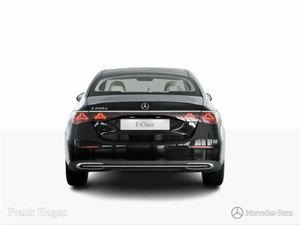 Mercedes-Benz E-Class E220d Avantgarde 2.0 Diesel - Image 4