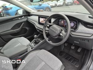 Skoda Octavia Combi Selection + 2.0TDI 115HP Call - Image 2