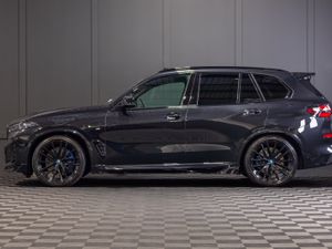 2025 BMW X5 X-Drive 50e M-Sport - Image 3