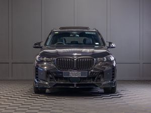 2025 BMW X5 X-Drive 50e M-Sport - Image 2
