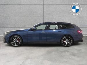 BMW i5 eDrive40 M Sport Pro Touring - Image 4