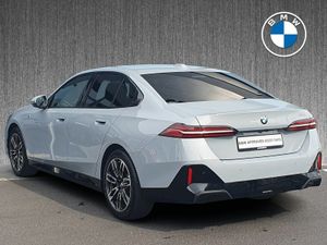 BMW 5-Series 520i M Sport Saloon - Image 3