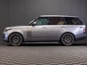 2021 Range Rover Vogue P400e - Image 3