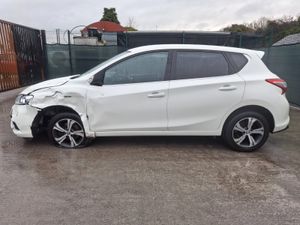 162 Nissan Pulsar  1.2 Petrol - Image 4