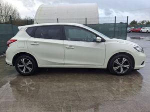 162 Nissan Pulsar  1.2 Petrol - Image 2