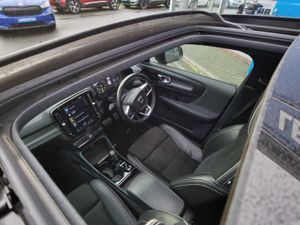VOLVO XC40 1.5 RECHARGE T5 R-DESIGN PRO *SUNROOF* - Image 2