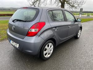 Hyundai i20 2011 low mileage Trade Sale - Image 3