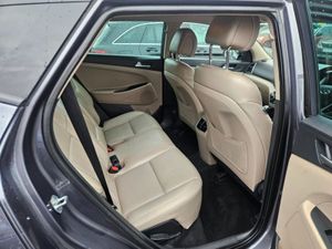 Hyundai Tucson Executive SE 5DR - Image 4