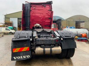 Volvo FH13 Version 5 Fh540 MID Lift.....parts - Image 4