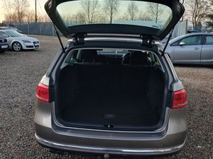 Mint Volkswagen Passat 2014 - Image 4