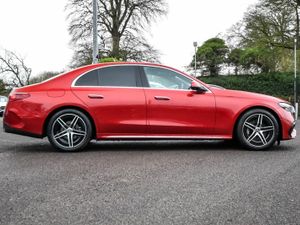 Mercedes-Benz E-Class E220d AMG Premium Superscree - Image 4