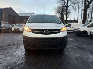 Opel Vivaro LOW km - Image 3