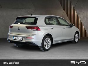 Volkswagen Golf 1.0 TSI 110HP Life - Image 3